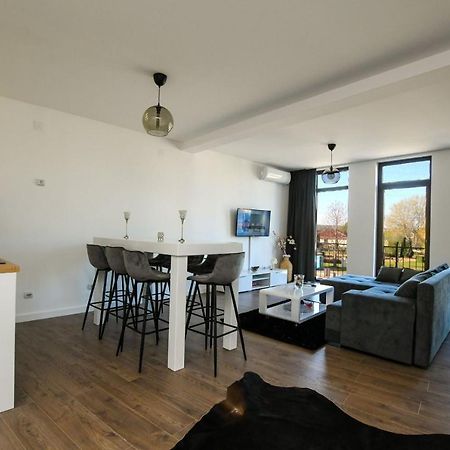 Central Apartments كلادوفو المظهر الخارجي الصورة