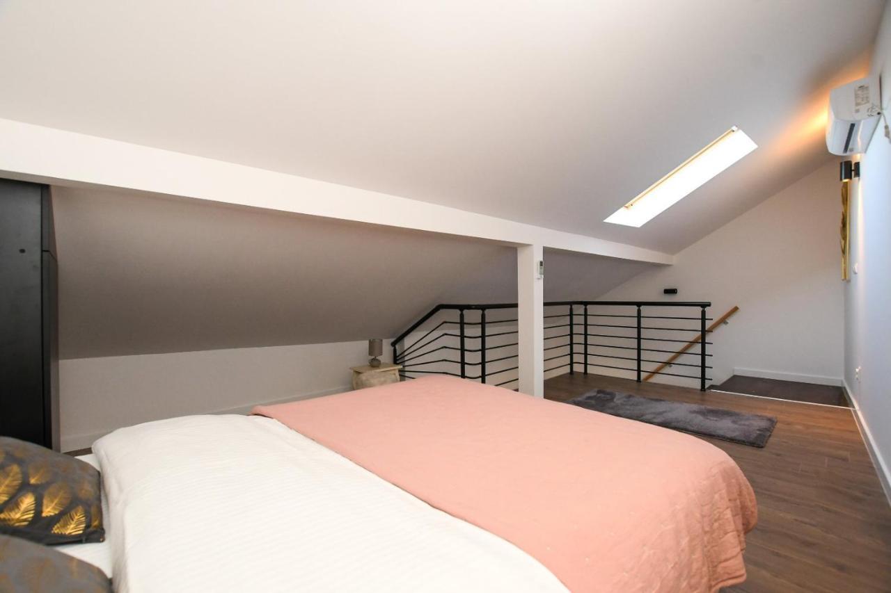 Central Apartments كلادوفو المظهر الخارجي الصورة